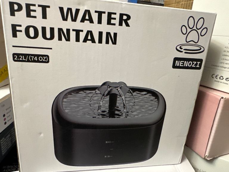 Nenozi 2.2L Pet Water Fountain