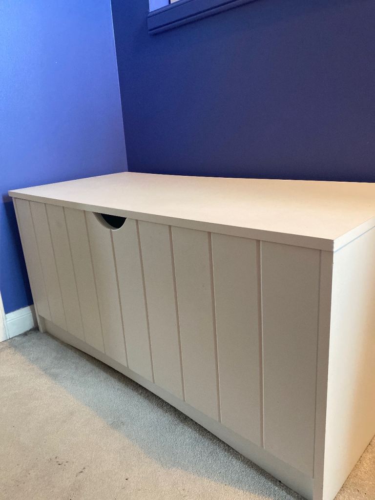 *Reduced*White large storage chest 