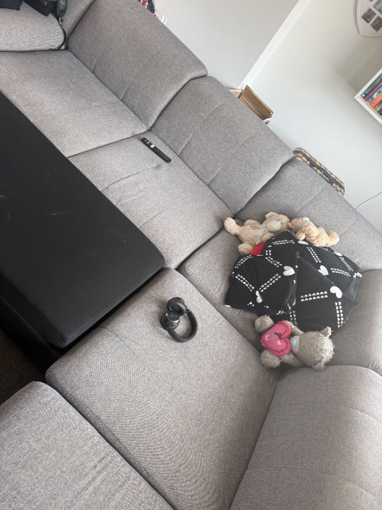 Large Grey Corner Sofa with Pull-Out Bed – Good Condition
