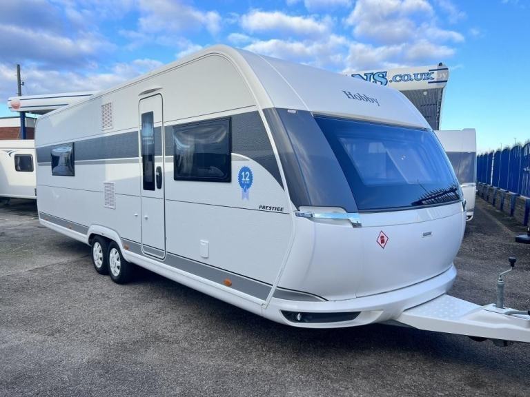2026 HOBBY PRESTIGE 720 WQC 4 Berth fixed island bed End washroom