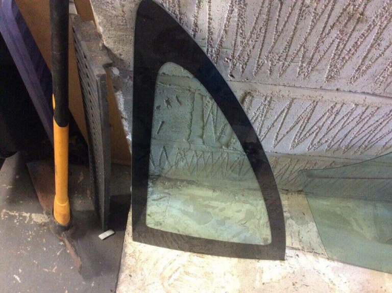 Ford ka mk2 Windows.