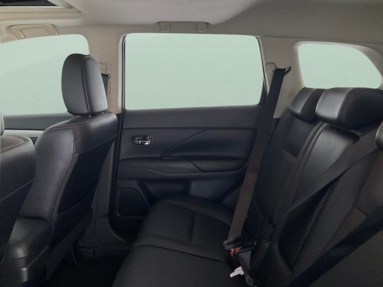 2015 Mitsubishi Outlander 2.0h 12kWh GX4hs SUV 5dr Petrol Plug-in Hybrid CVT 4WD Euro 5 (s/s) (20...