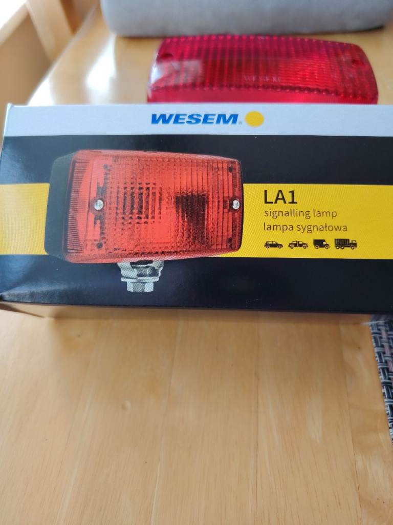 Rear red fog lamp 