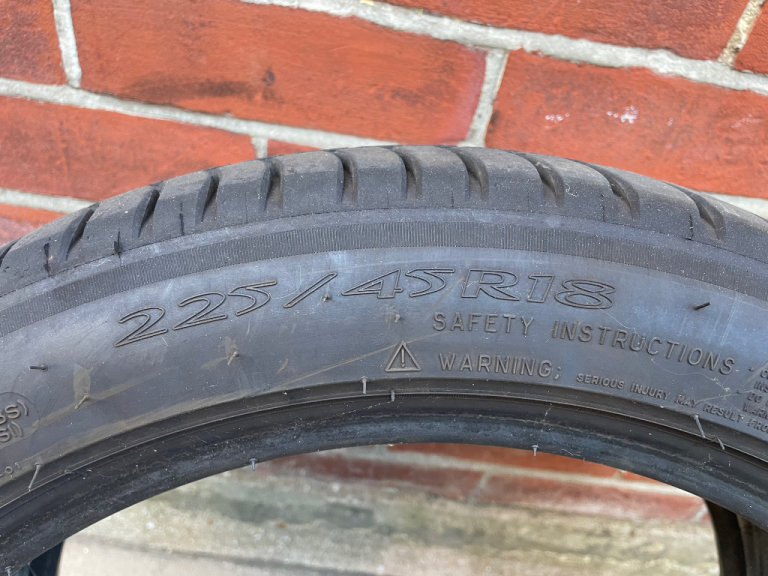 2 x 255/45/16 Michelin Primacy 3 run flat tyres