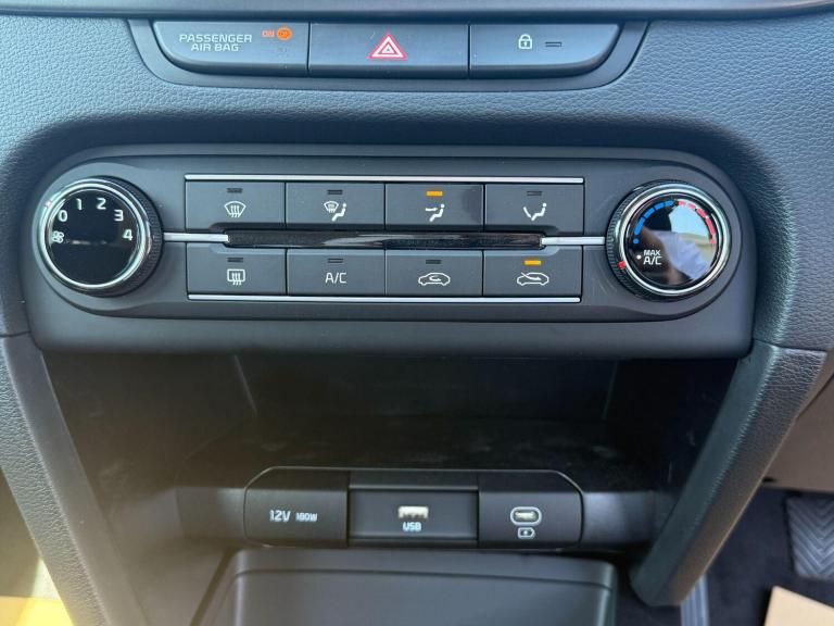 2025 Kia Ceed 1.5T GDi ISG 138 2 5dr ESTATE PETROL Manual