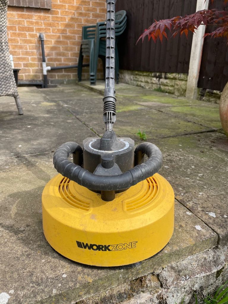 Pressure washer attachment 