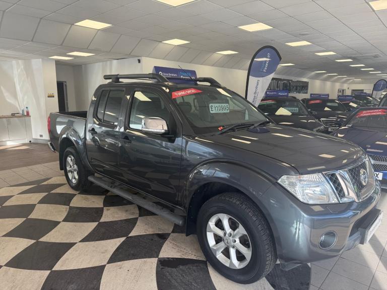 2014 Nissan Navara Double Cab Pick Up Tekna 2.5dCi 190 4WD PICK UP Diesel Manual