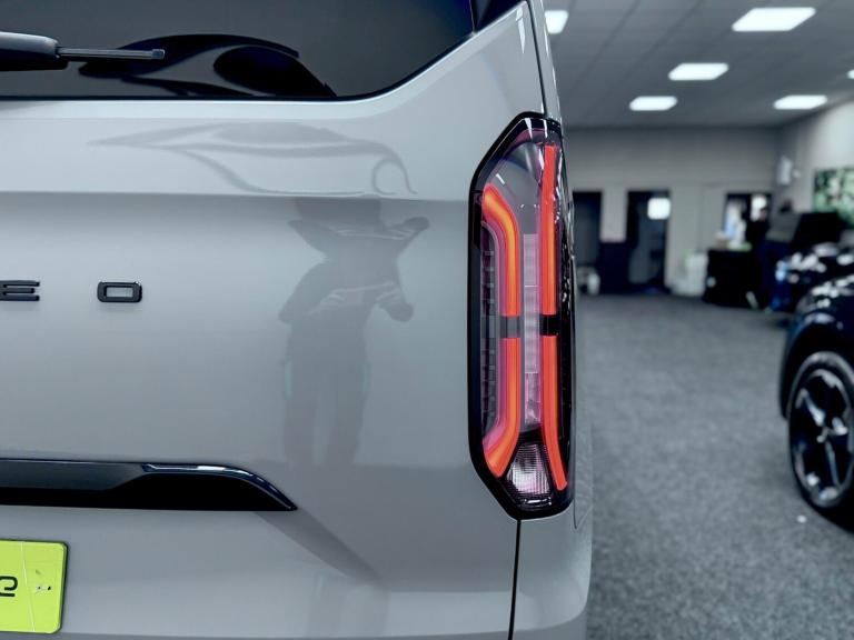 2024 Ford E-Tourneo Custom 340 65kWh Titanium Auto L1 5dr MPV Electric Automatic