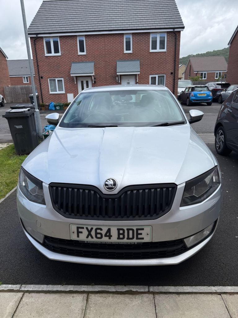 Skoda, OCTAVIA, Hatchback, 2014, Semi-Auto, 1968 (cc), 5 doors
