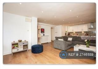 1 bedroom flat in Selhurst Road, London, SE25 (1 bed) (#2746559)