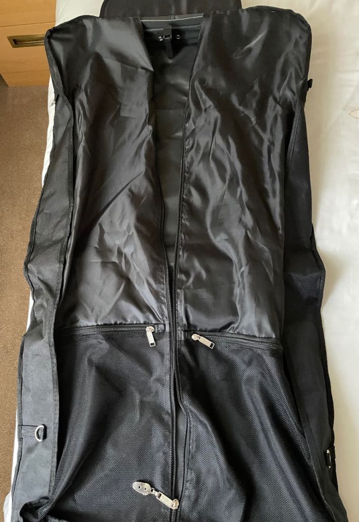 Over night clothes carrier 