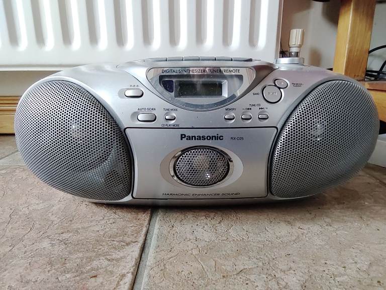 Panasonic RXD25 Boombox - CD, radio and cassette