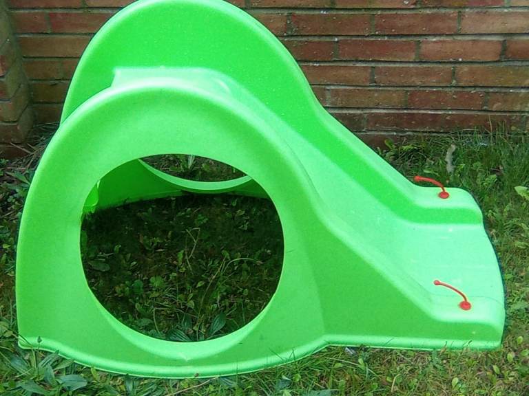 Sturdy Green Plastic Slide for Toddlers – Excellent Condition