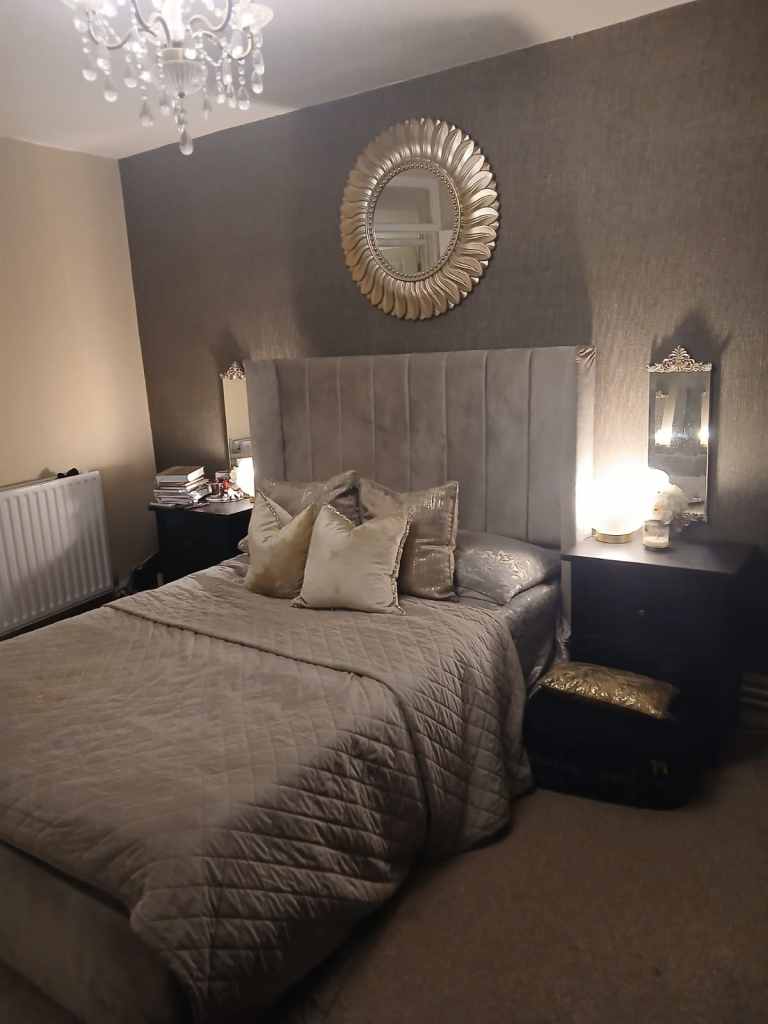 2 bedroom flat in 2-Bedroom Flat for Rent â Fully Furnished, E12