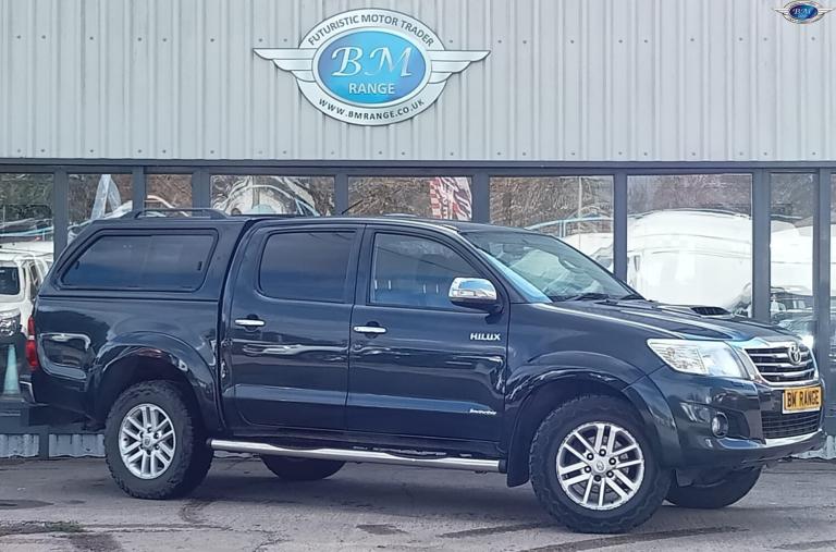 TOYOTA HILUX 3.0 D-4D Invincible Grey Manual Diesel 2015