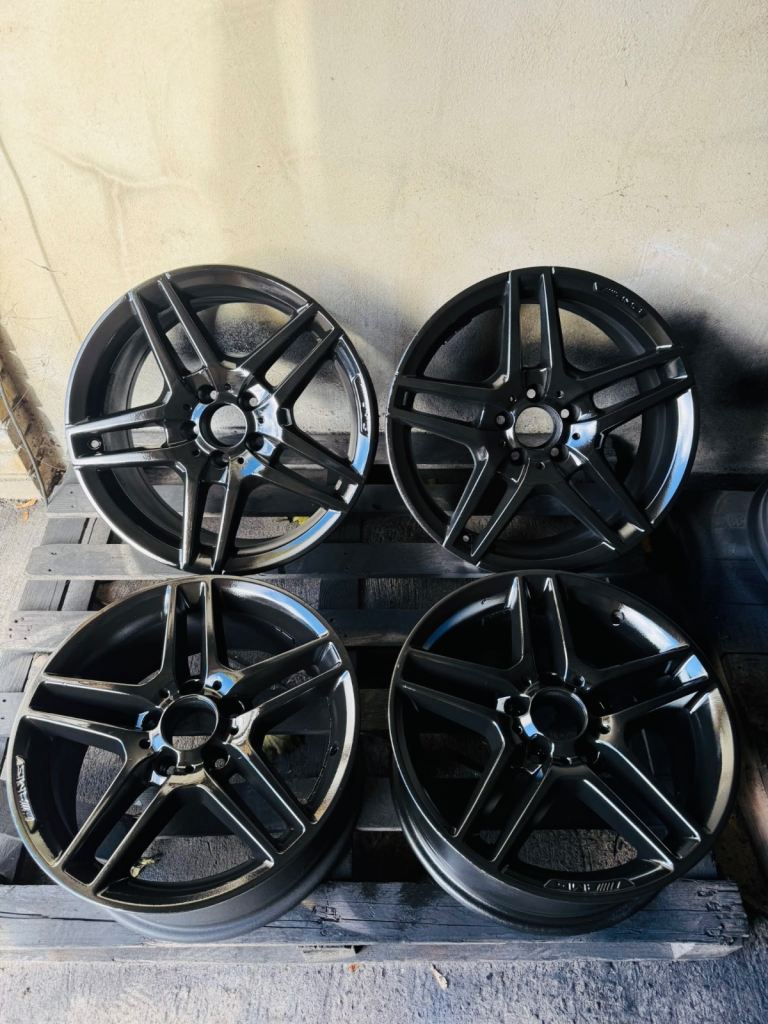 Mercedes Benz Staggered wheels 