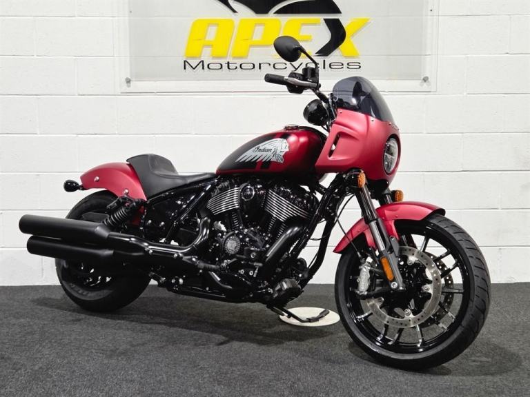 Indian Sport Chief 1 OWNER! BLUETOOTH! SAT-NAV! PRISTINE CONDITION