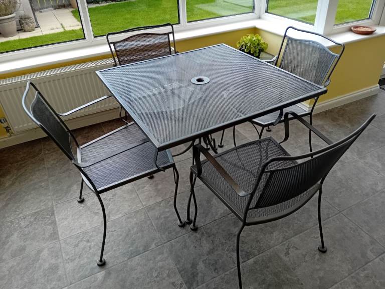 Metal Conservatory/garden Table with 4 Chairs – Grey, very good condition