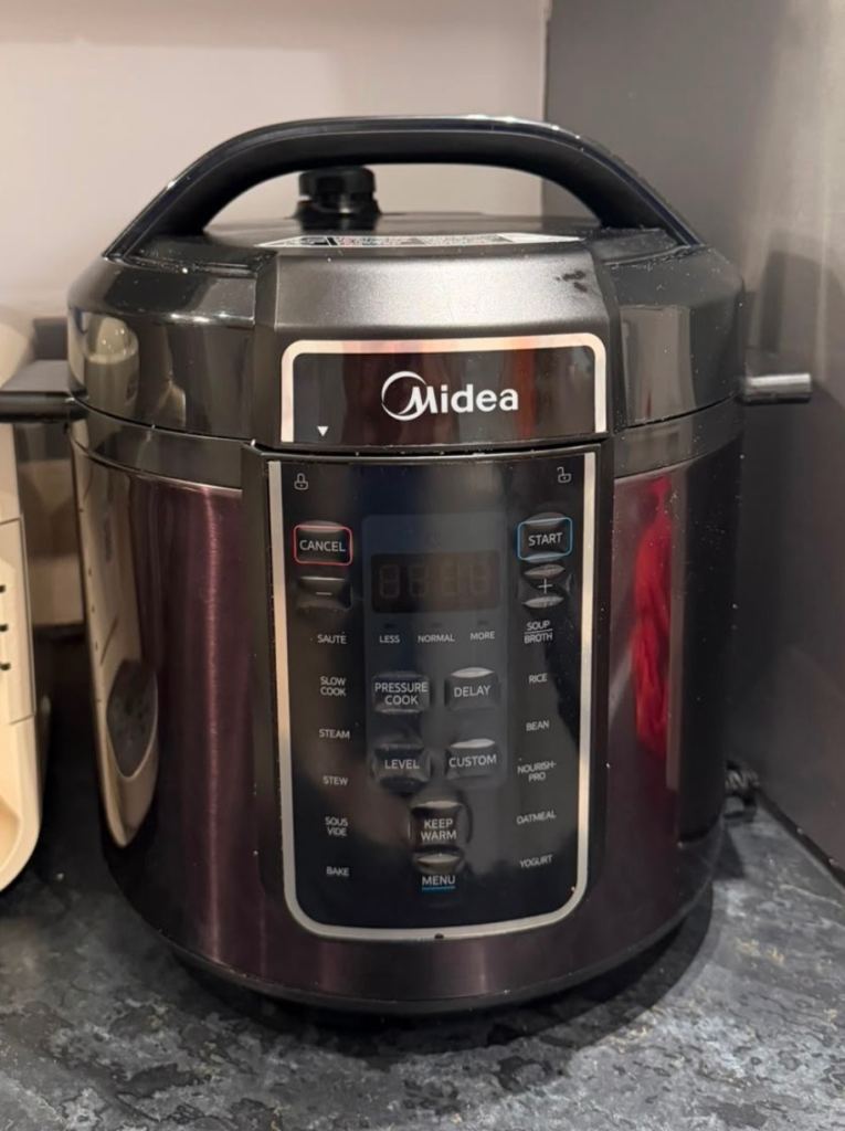 Midea Multi-Cooker / Pressure Cooker – Good Condition