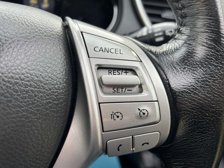 NISSAN X-TRAIL 1.6 DIG-T n-tec 7 Seater 2016