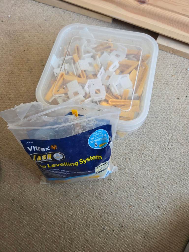 Tile levelling  system