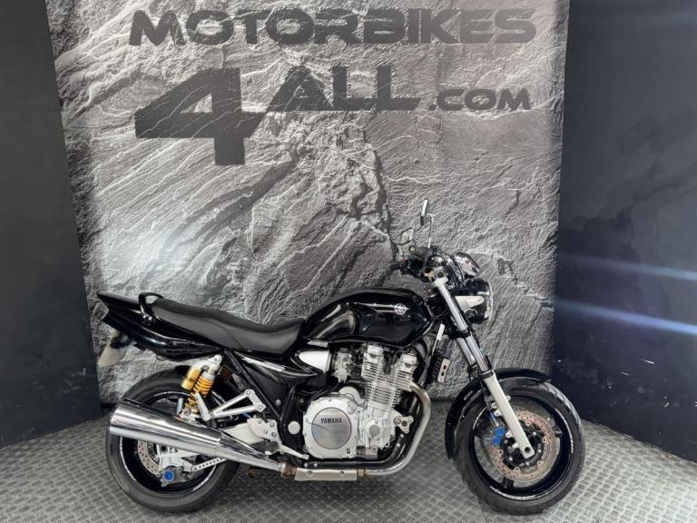 YAMAHA XJR1300 XJR 1300 2005