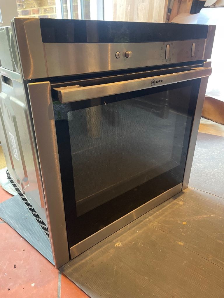 Neff H88-CP71-7 Built-In Electric Oven - Good Condition