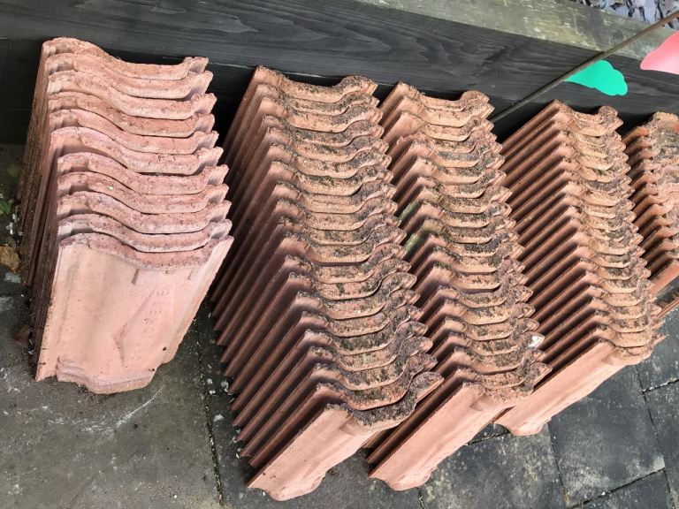 Free to collect - 80 Used roof tiles