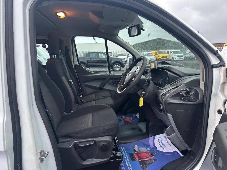 2018 Ford Transit Custom 2.0 TDCi 105ps Low Roof D/Cab Van PANEL VAN DIESEL Manual