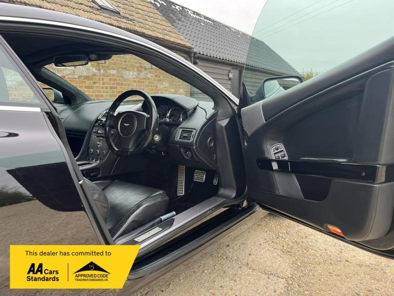 2005 Aston Martin DB9 5.9 Coupe 2dr Petrol Seq (394 g/km, 450 bhp) Coupe Petrol Automatic