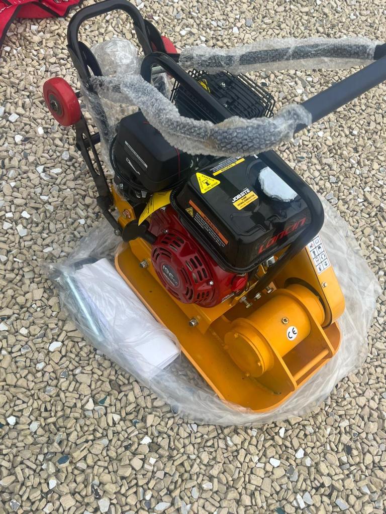 Brand new petrol wacker plate compactor plate heavy duty idela for builders landscapers diy paving