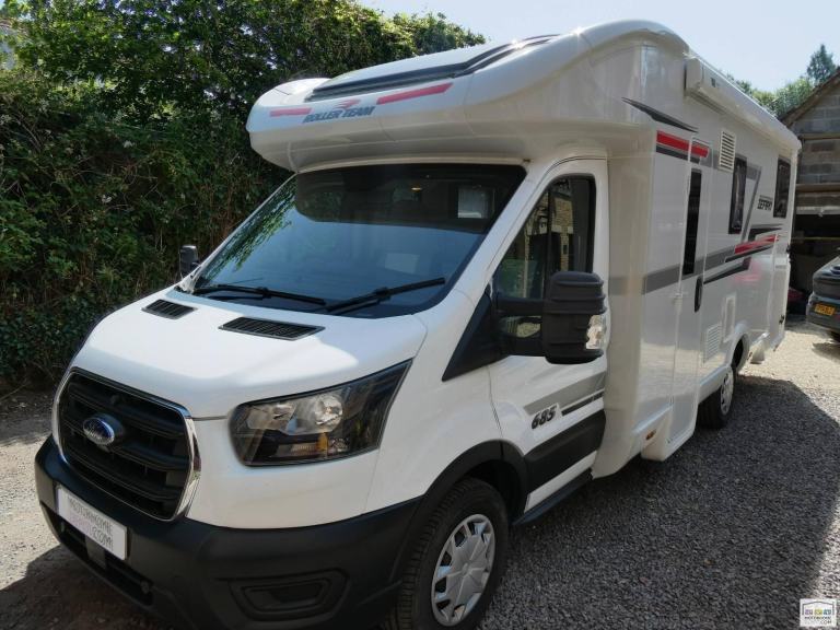 Rollerteam Zefiro 685 5 berth fixed bed large garage motorhome for sale