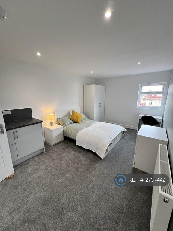 1 bedroom in Portsmouth, Portsmouth, PO2 (#2737442)