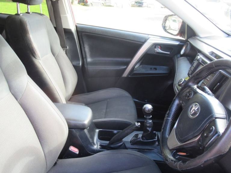 2014 14 TOYOTA RAV4 2.0 D-4D ICON SUV 5DR DIESEL MANUAL 2WD EURO 5 (S/S) (124 PS