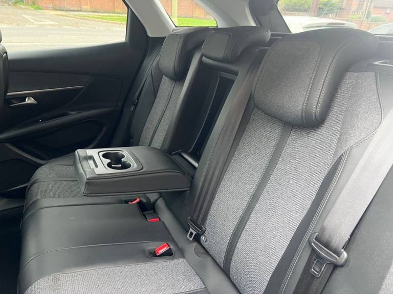 2019 Peugeot 3008 1.5 HDi Allure  HATCHBACK Diesel Manual