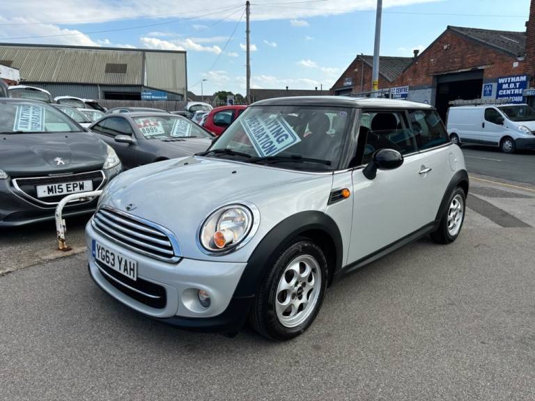 2013 MINI Hatch 1.6 Cooper D Hatchback 3dr Diesel Manual Euro 5 (s/s) (112 ps) Hatchback Diesel M...
