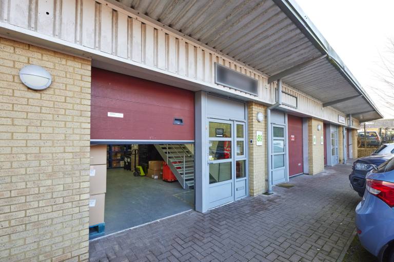 Bromsgrove - B60 3ET \ Workshop Room at Basepoint Bromsgrove Enterprise Park