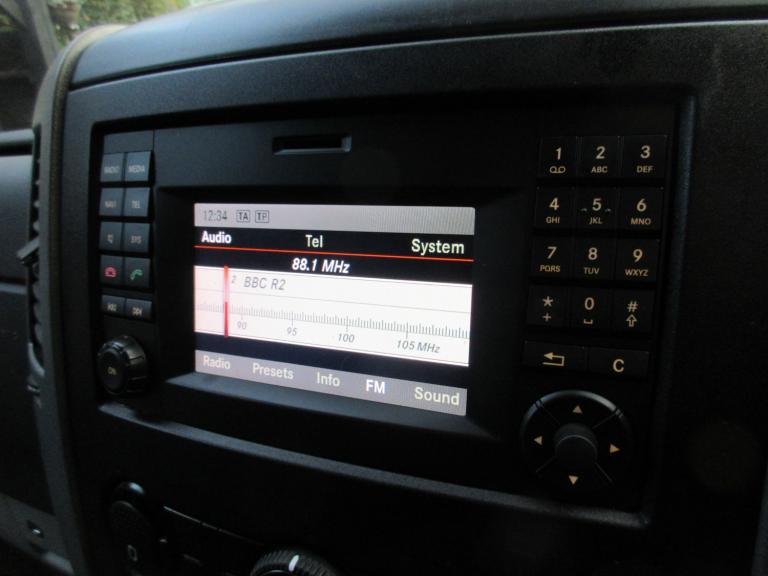 2014 Mercedes-Benz Sprinter 316 2.1CDi 3.5T L2H2 MWB MED ROOF [Email address removed. Click Email...