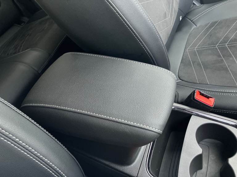 2023 Vauxhall Grandland 1.2 Turbo Ultimate 5dr Hatchback PETROL Manual