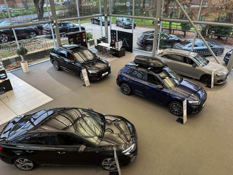 2022 Audi Q5 Edition 1 40 TDI quattro 204 PS S tronic SUV DIESEL Automatic