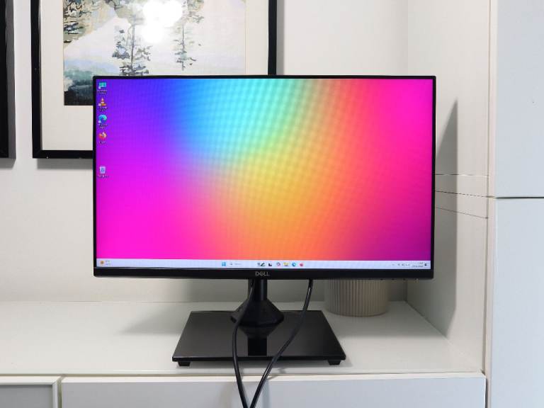 Dell 24inch 2K QHD Resolution Monitor HDMI DP