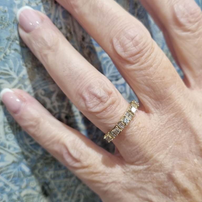 Gold 9ct Diamond half hoop ring. 0.50ct 