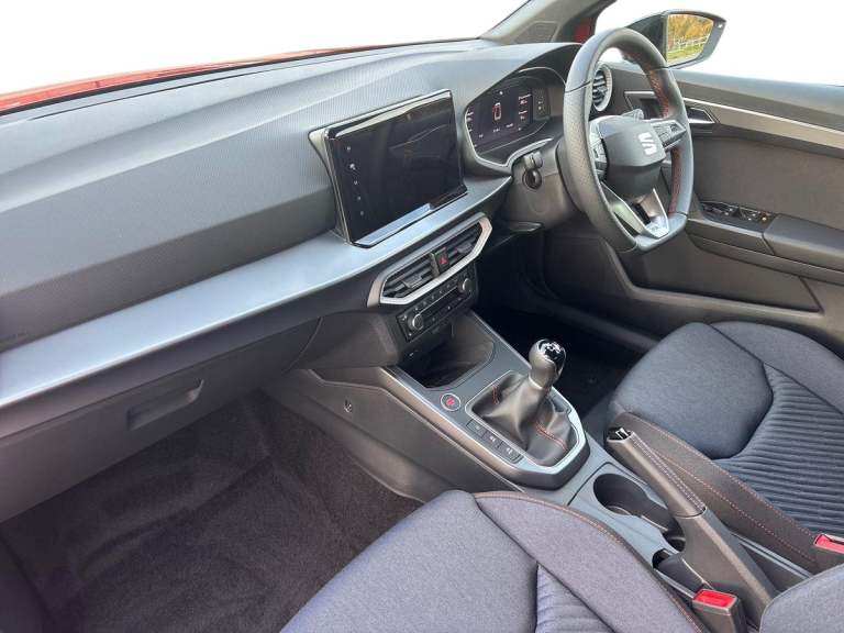 2025 SEAT Arona 1.0 TSI 115 FR Black Edition 5dr Hatchback PETROL Manual