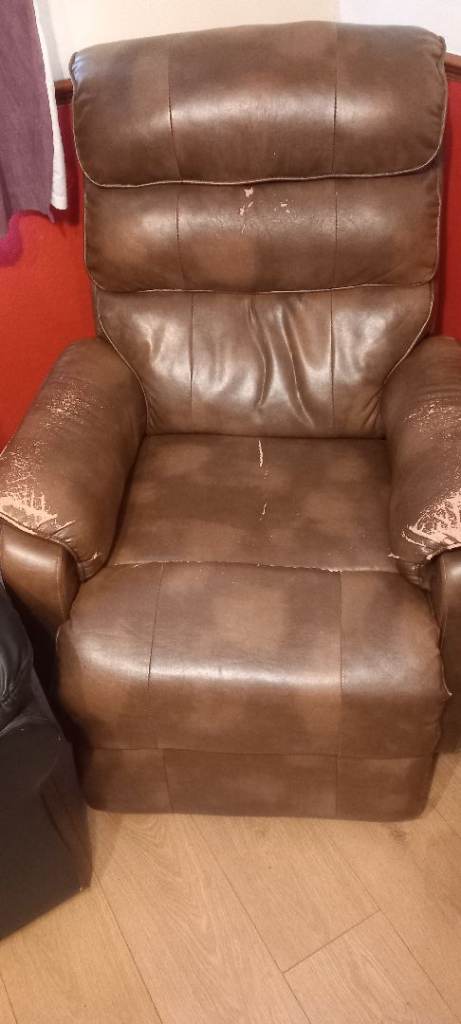 Recliner leather armchair 