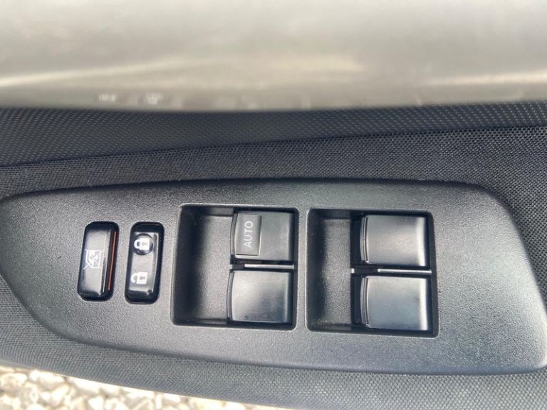 2008 Toyota Auris TR VVT-I HATCHBACK Petrol Manual