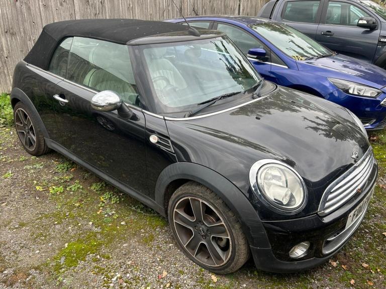 MINI CONVERTIBLE 1.6 Cooper Euro 5 (s/s) 2dr 2011