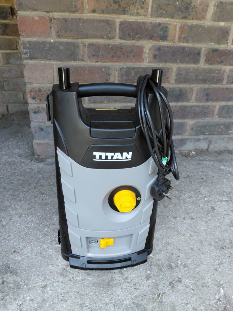Titan Pressure Washer 1800KHW 1.8kW 140 Bar Body Only With Cord No Wheels Broken Handles On Offer