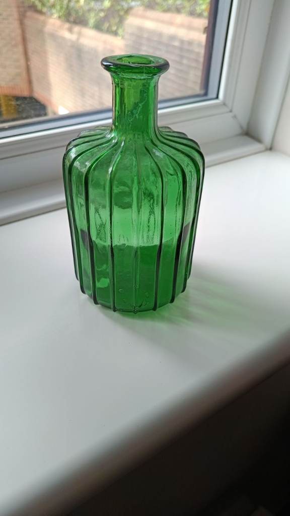 Lovely Antique Apothecary Green Glass Bottle/Vase - Ribbed Design, Beautiful Condition