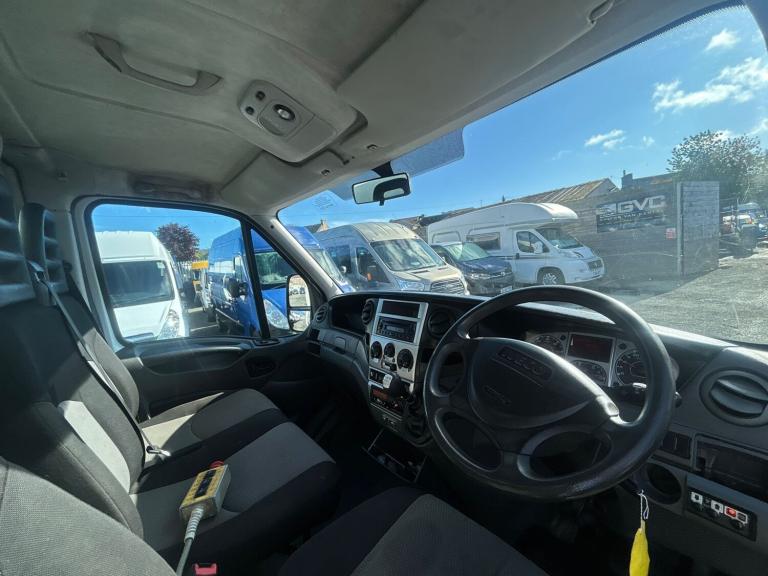 2011 Iveco Daily HOOKLOADER TIPPER NA Diesel Manual