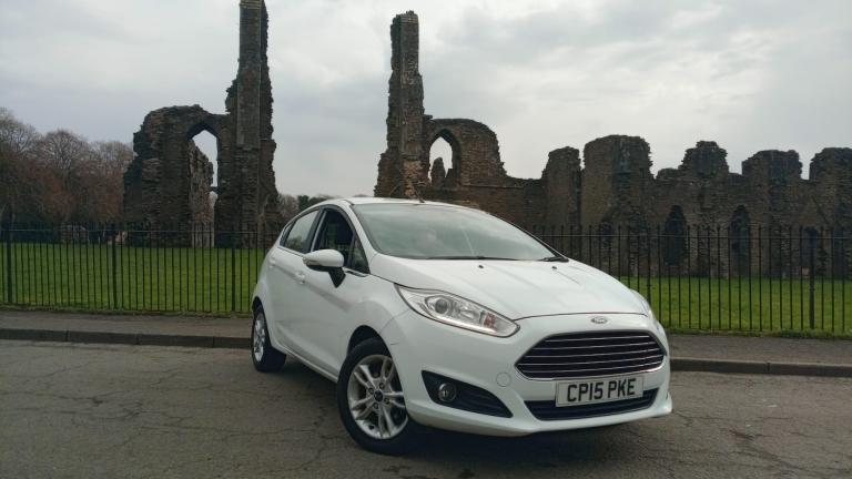 2015 Ford Fiesta 1.0 EcoBoost Zetec 5dr * 1 OWNER* ONLY 28000 MILES HATCHBACK Petrol Manual